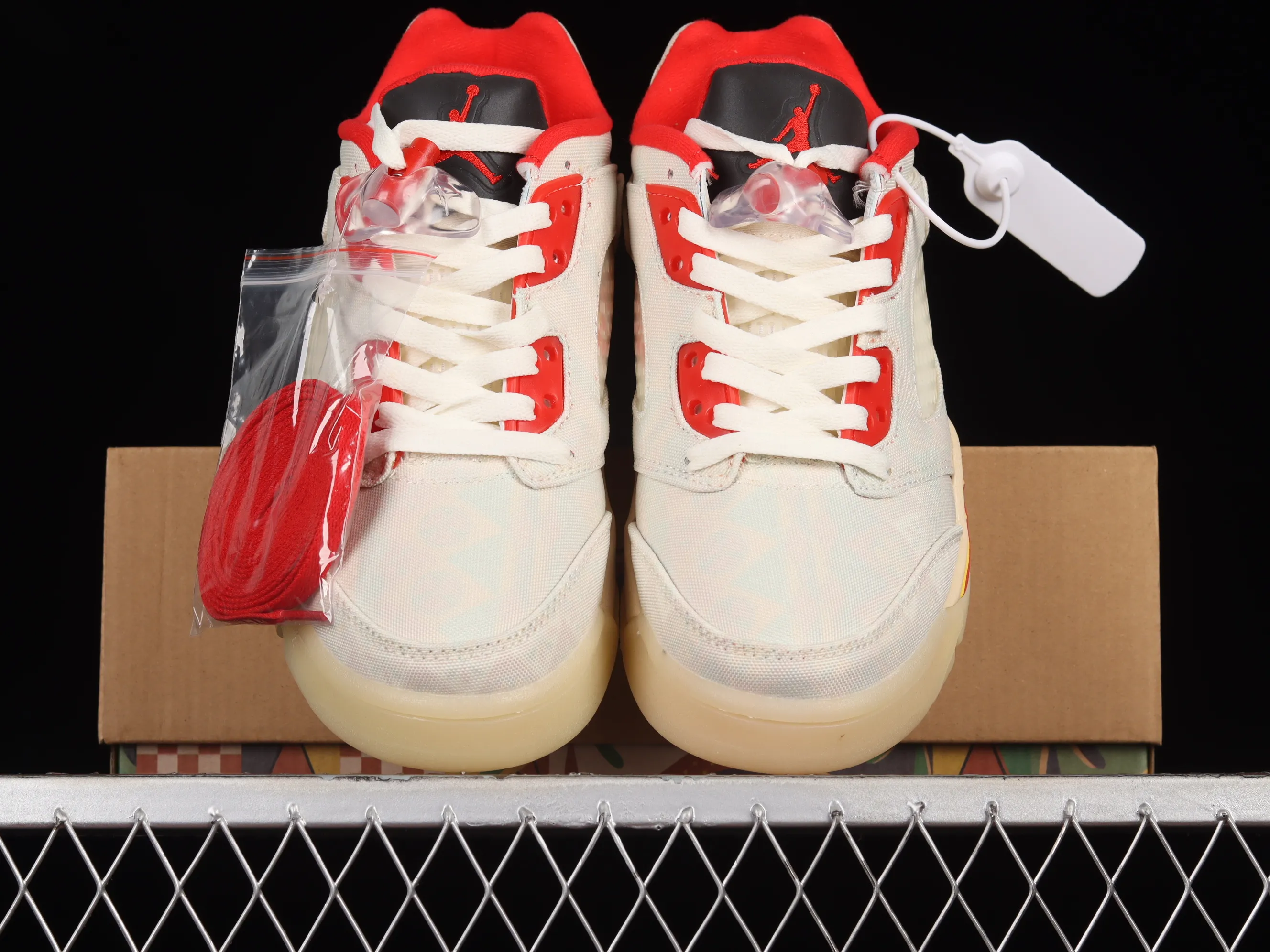 All categories Air Jordan Jordan series basketball shoes Air Jordan 5 G version Air Jordan 5 Low "Chinese New Year" AJ5 Joe 5 China limited low-top basketball shoes DD2240-100